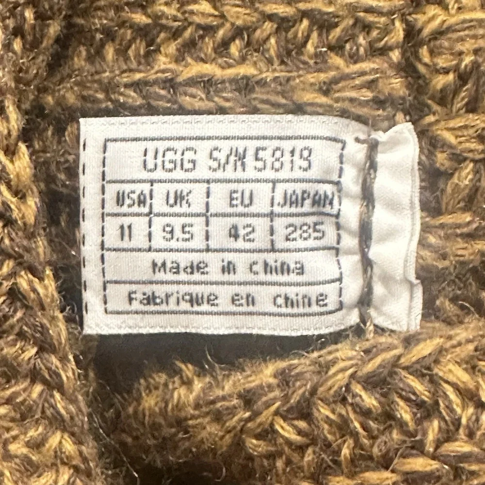 UGG Australia Classic Cardy Knit Tall Boots‎ Women 11 Button Slouchy Winter Cozy
